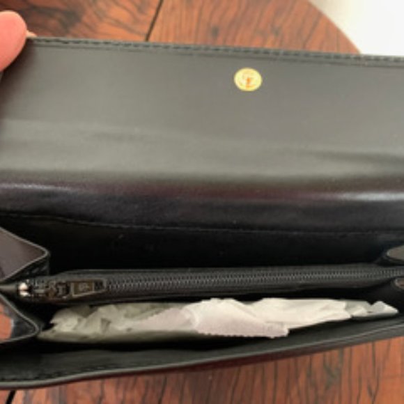 Balenciaga Women's black leather wallet - Picture 3 of 12